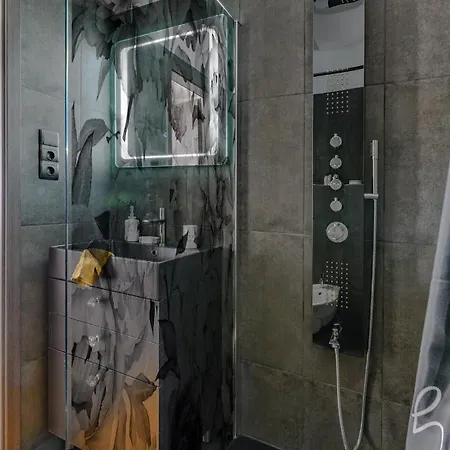 アパート Lelle Marine Voila