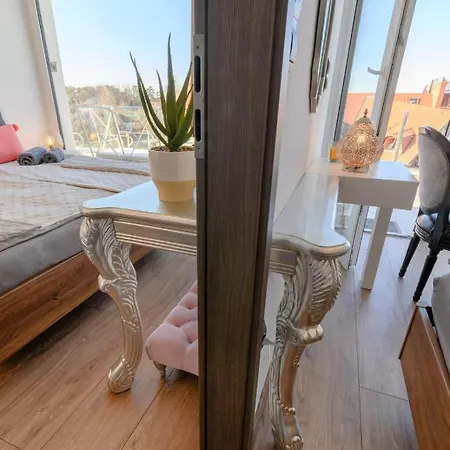 Lelle Marine Voila *