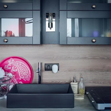 Lelle Marine Voila *