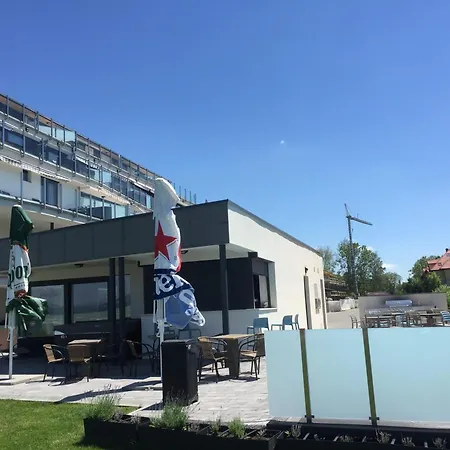 Lelle Marine Voila Балатонлелле