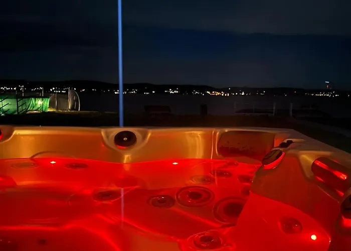 公寓 Lelle Marine Voila